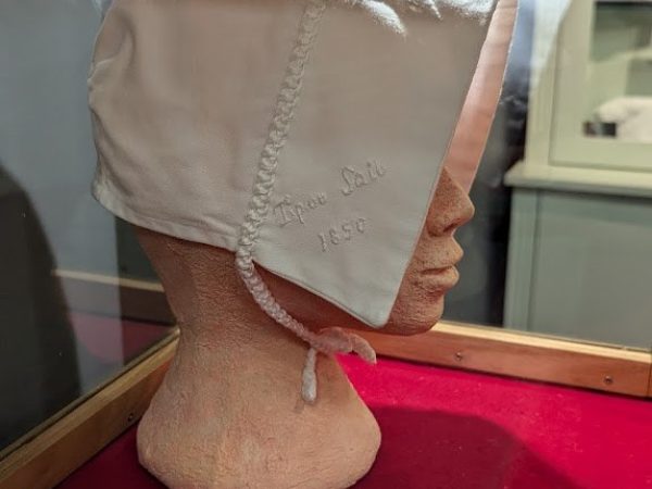 Mountmellick Embroidery 12