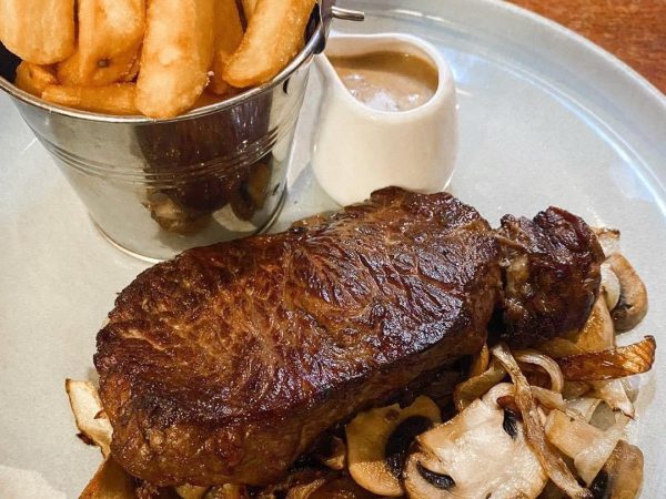 O Connors Bar Lounge 6