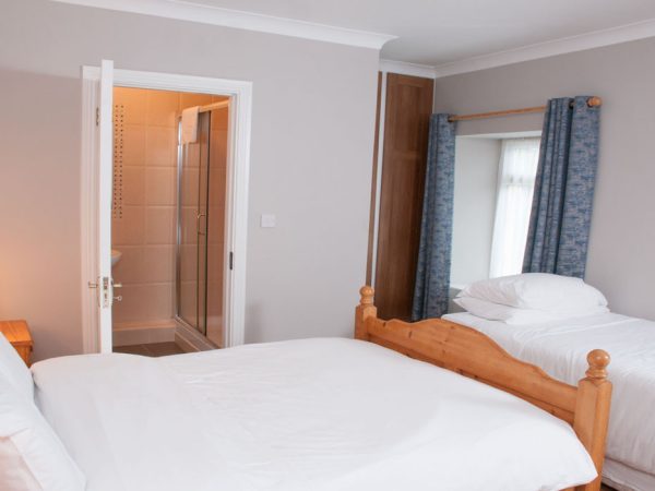 O Neills Bar Accommodation 4