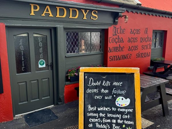 Paddys Bar Restaurant 8