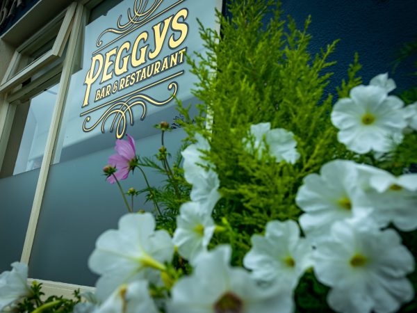 Peggys Bar Restaurant 6