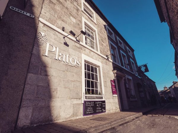 Platos Bar Restaurant with Rooms 11