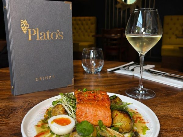 Platos Bar Restaurant with Rooms 12