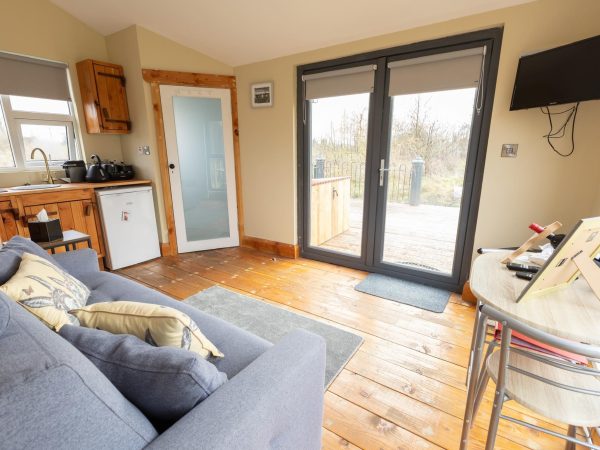 Red Sheds Villa Eco Cabin 15