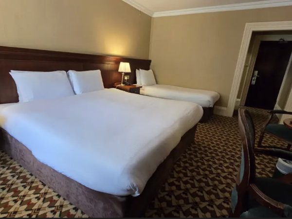 Riverbank House Hotel 5
