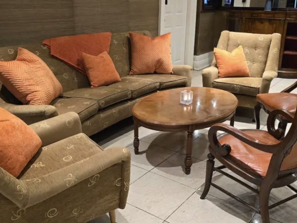 Riverbank House Hotel 8