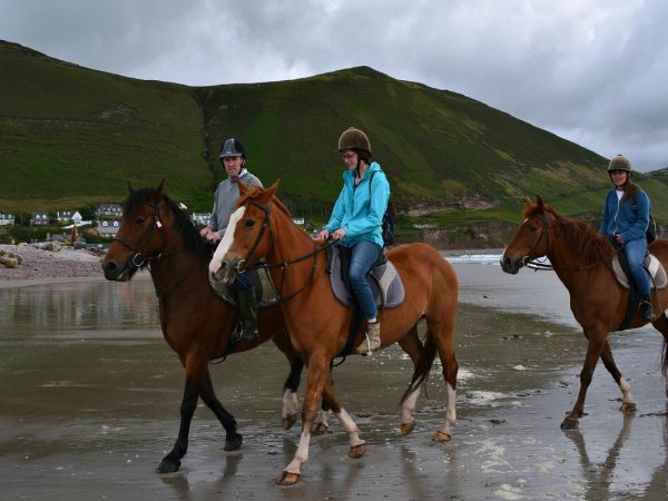 Rossbeigh Beach Riding Centre 1