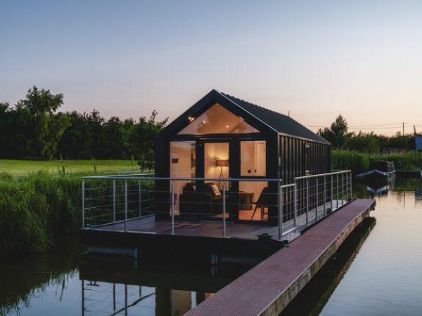 Tattenhall Marina Floating Pods 1