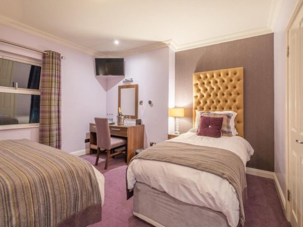 The Anchorage Complex 2