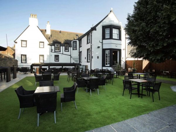 The Cross Keys Peebles 9