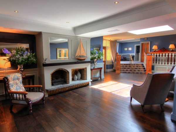 The Devon Inn Hotel 2