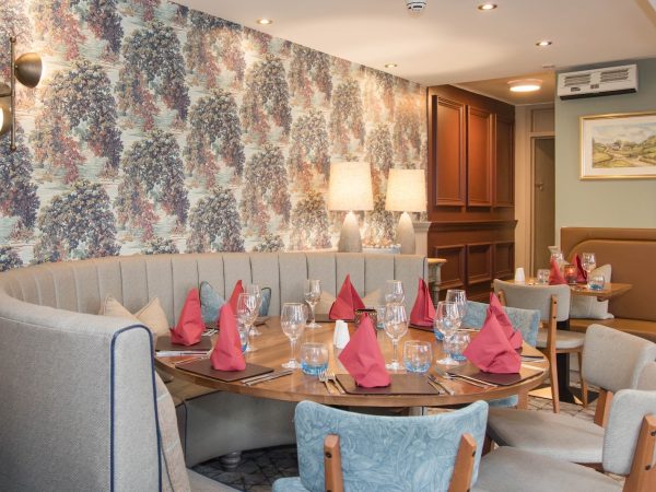 The Elphinstone Hotel 10