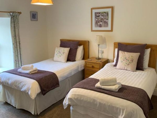 The Fox Hounds Inn 8