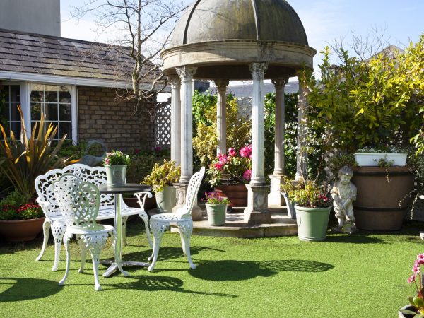 The Greville Arms Hotel 14