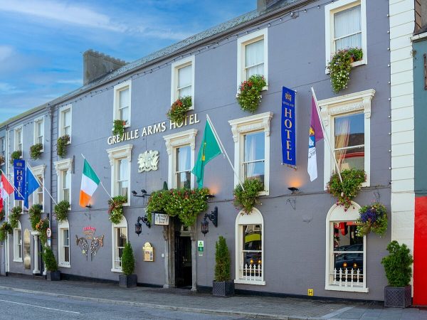 The Greville Arms Hotel 16