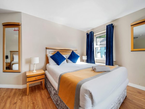 The Iona Inn 5