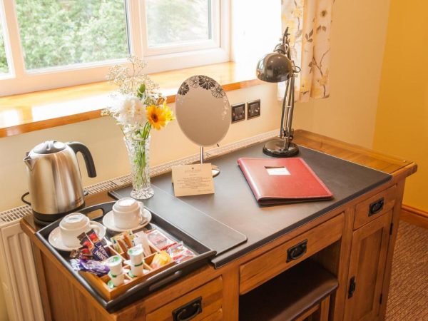 The Little Crown Inn Restaurant 12