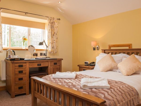 The Little Crown Inn Restaurant 7