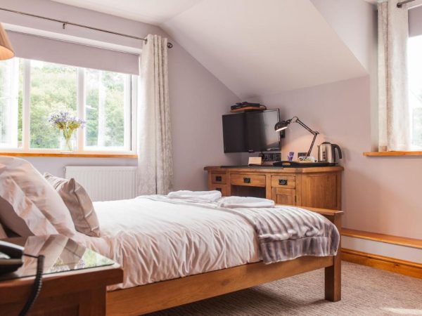 The Little Crown Inn Restaurant 8