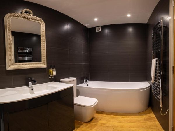 The Lower Buck Inn 6