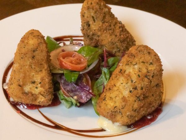 The Mount Kennedy Inn 2