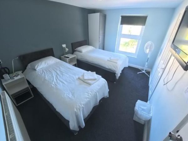 The Riverside Inn 11