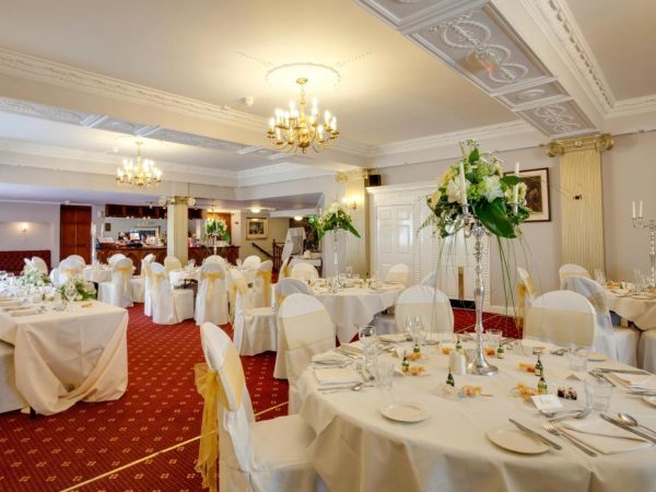 The Saracens Head Hotel 4