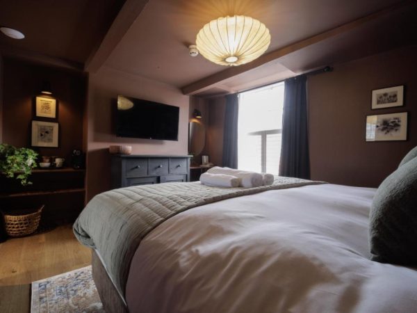 The Silk Rooms at Freemasons Inn 6
