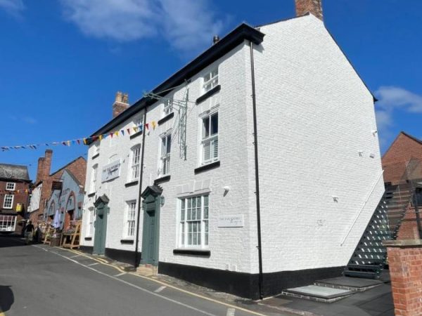 The Silk Rooms at Freemasons Inn 9