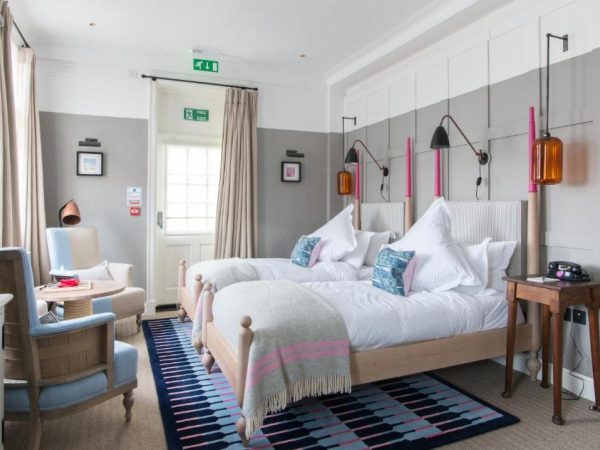 The Swan Hote 8
