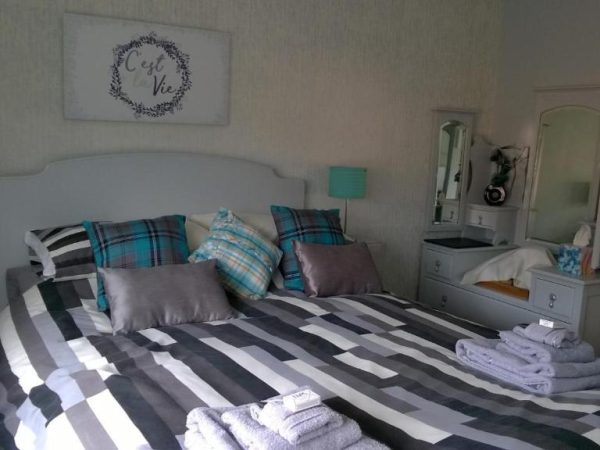 The Townhouse Elphin 6