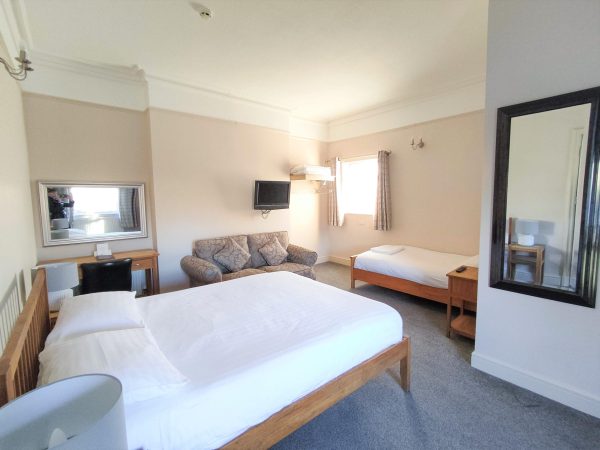 The Woodcote Hotel 8