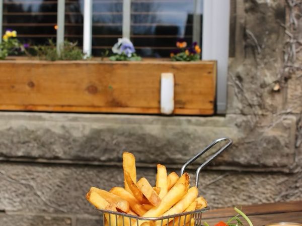 Traquair Arms Hotel 8