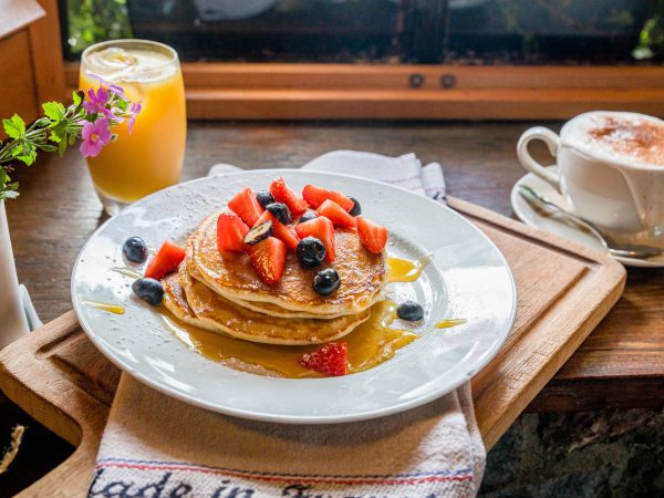 Treacys Bar Restaurant 3