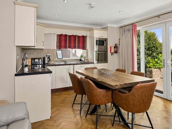 Vienna Woods Hotel 12