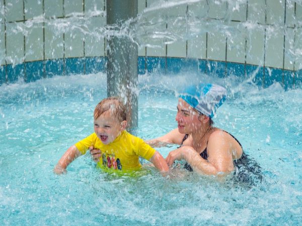 Splashworld parent toddler water feature