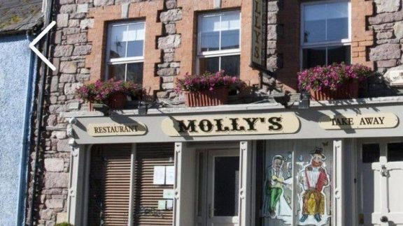 Mollys Restaurant Takeaway 1